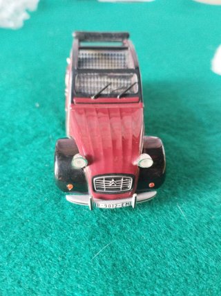 Maqueta Citroën 2CV Escala 1/43