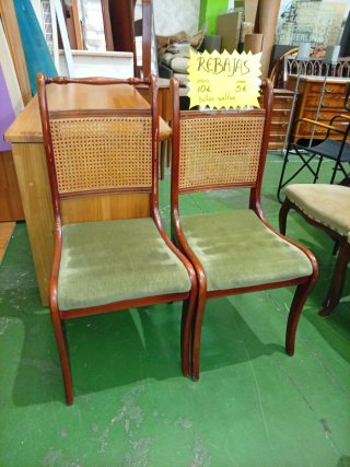 Sillas de Madera.