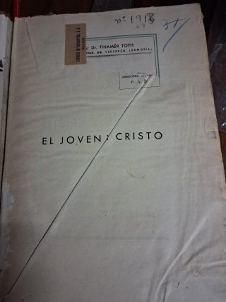 Antiguo libro religioso