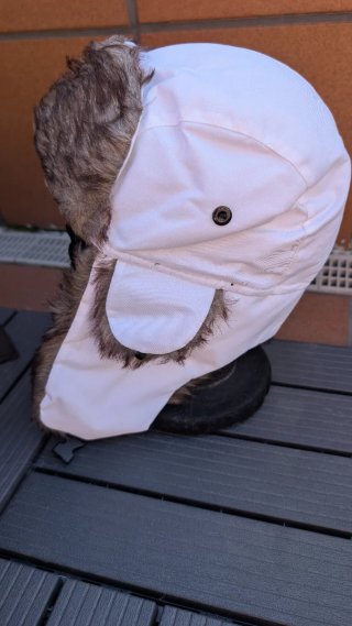 Gorro de Nieve Blanco con Orejeras