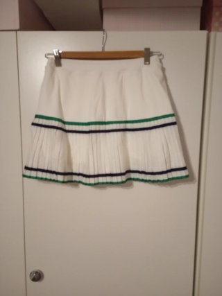 Falda de pádel blanca con detalles