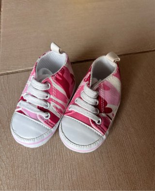 Scarpine neonato fantasia rosa