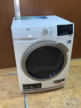 Secadora AEG 8000 series