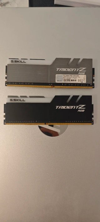 2 Módulos RAM G.Skill Trident Z RGB 16GB