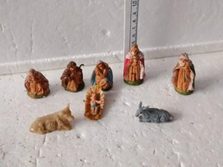 Set di 8 statuine per presepe vintage