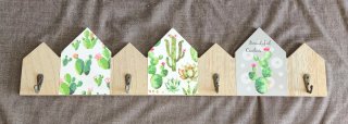 Colgador de pared con diseño de cactus