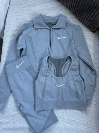 Conjunto Deportivo Nike 3 Piezas Gris Talla M