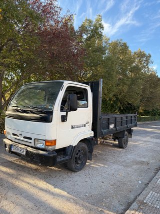 Nissan Cabstar 2002