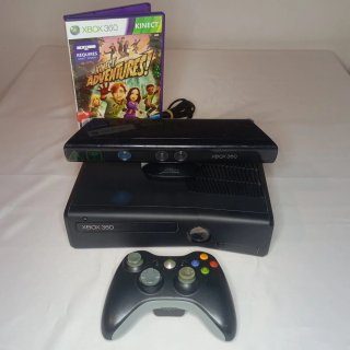 Xbox 360 Nera con Kinect e Controller
