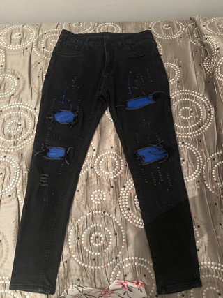 Pantalón Vaquero Negro con Detalles Azules hombre
