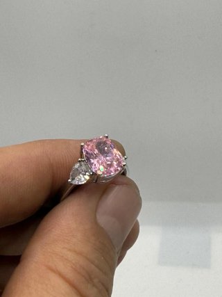 Anillo Solitario con Circonita Rosa