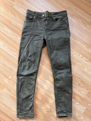Pantalón vaquero ZARA verde oliva