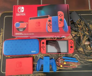 Nintendo Switch Edición Mario Red & Blue