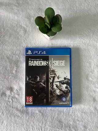 Tom Clancy's Rainbow Six Siege (PS4)