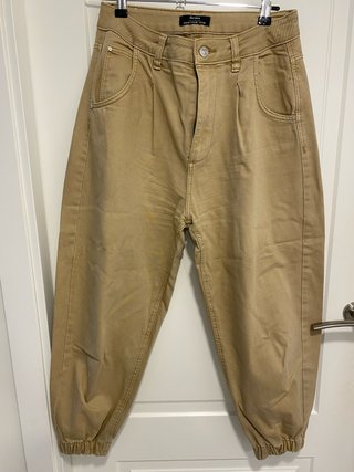 Pantalón Bombacho Bershka Beige