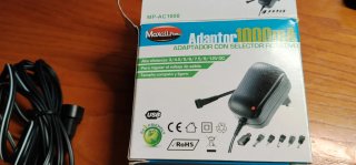 Adaptador Universal Maxell Power 1000mA