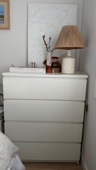 Cómoda IKEA de 4 cajones blanca