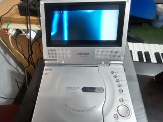 Reproductor DVD Portátil Denver MT-738