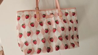 Bolso de Mujer Estampado de Fresas