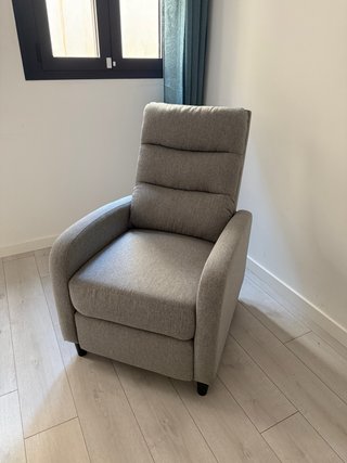 Sillón reclinable gris