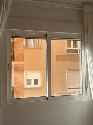 Ventanas de PVC Correderas con persiana incluida