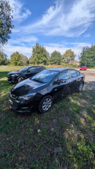 Opel Astra 2015 GLP