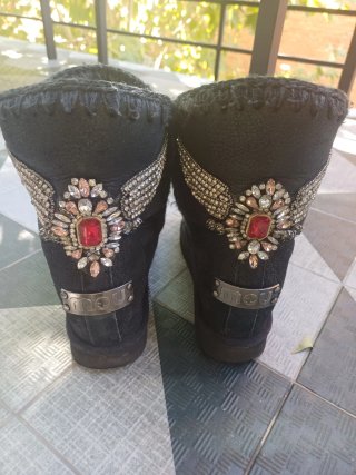 Botas Mou Negras con Pedrería