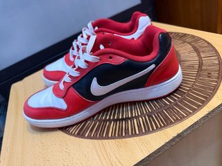Zapatillas Nike Jordan Rojas y Negras Talla 42