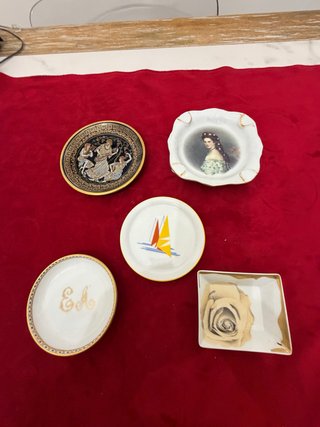 Lotto di 5 piattini vintage in ceramica