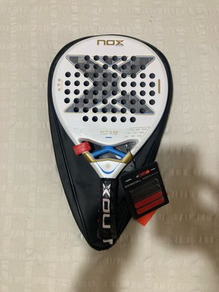 Pala Pádel Nox AT10 18K 2026 Argentina