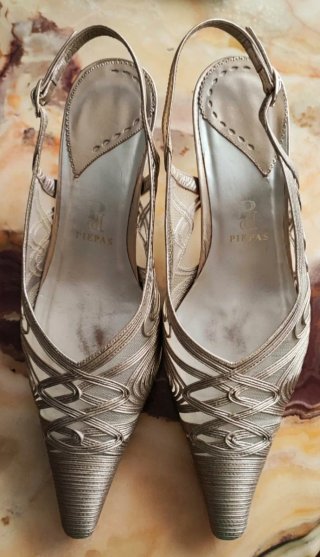 Zapatos de ceremonia, con muy poco uso