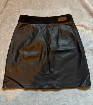 Falda Salsa Negra
