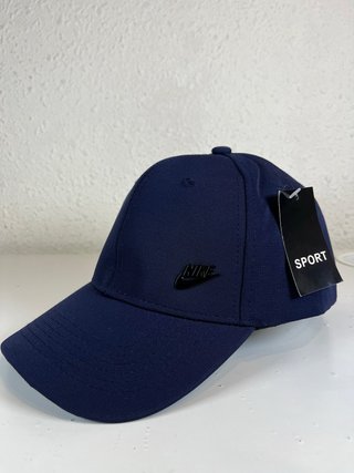 Gorra Nike Azul marino Logo negro (Etiqueta)