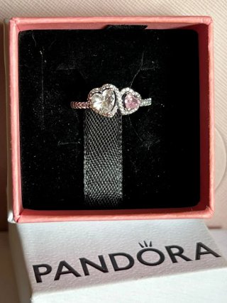 Anillo Pandora Corazones Entrelazados Halo