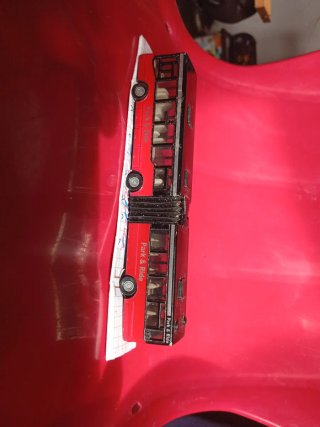 Autobús Miniatura Articulado Rojo
