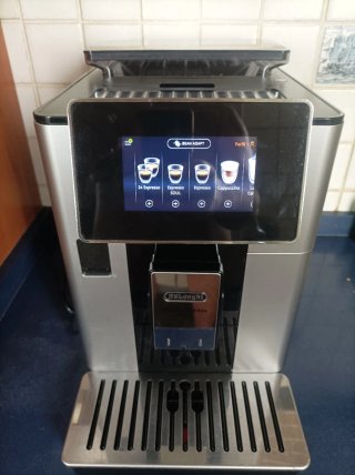 Cafetera Superautomática Delonghi PrimaDonna Soul