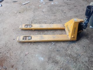Transpaleta Ayerbe 2500kg
