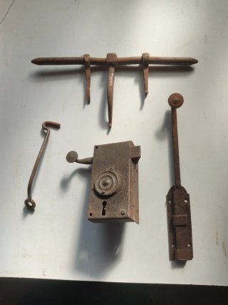 Herrajes de puertas