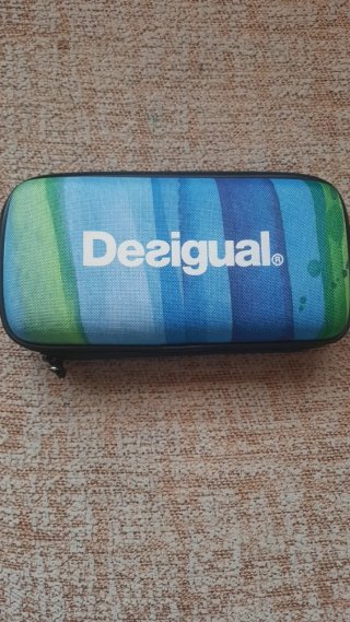 Altavoces Desigual
