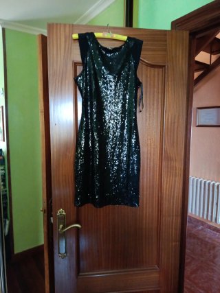 Vestido de Fiesta con Lentejuelas Negro