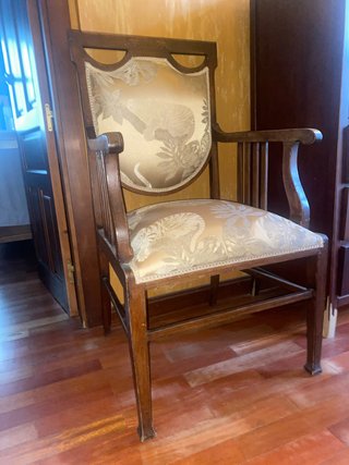 Sillón de Madera Tapizado