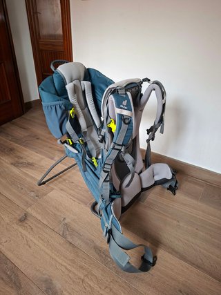 Mochila Portabebés de Montaña Deuter