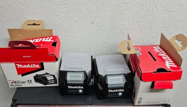 2 Baterías Makita 40V 2.5Ah (Son originales )