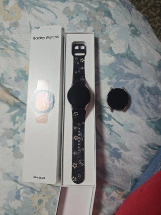 2 Samsung Galaxy Watch 5