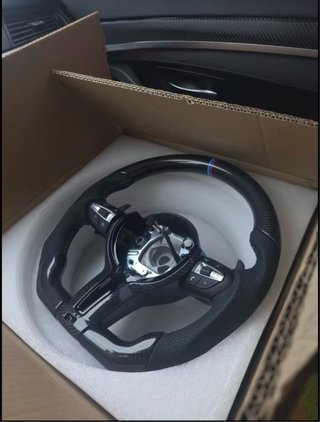 Volante deportivo de fibra de carbono BMW Serie F