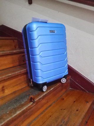 Maleta de Cabina moderna y practica, azul añil