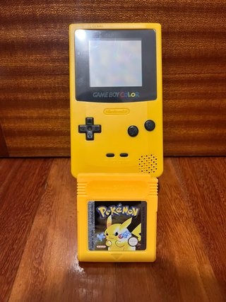 Game Boy Color + Gioco Pokémon