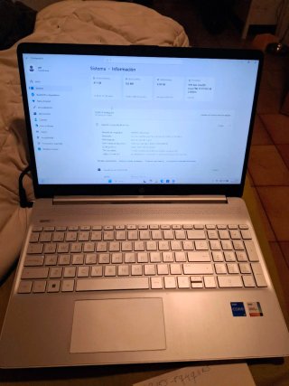 Portatil hp 15s i5-1155 g7