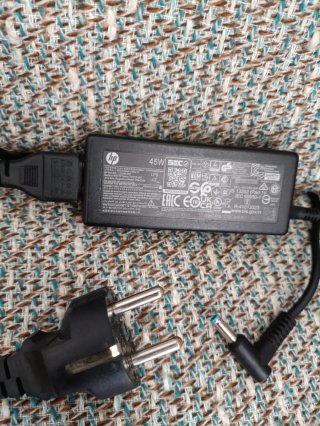Cargador HP modelo TPN-CA14 Hewlett Packard 45W