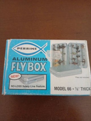 Caja de Pesca Perrine Model 66